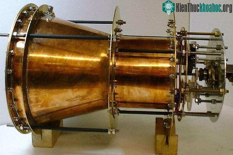 Động cơ EM Drive mà các nhà vật lý học Đức tạo ra là một khoang đồng tương tự như động cơ NASA đã chế tạo và thử nghiệm hồi năm 2016.