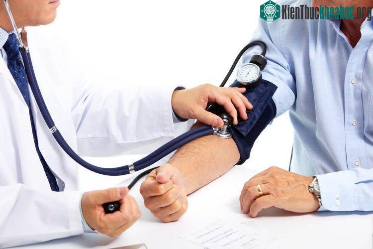 Huyết áp và nhịp tim không có mối tương quan với nhau.