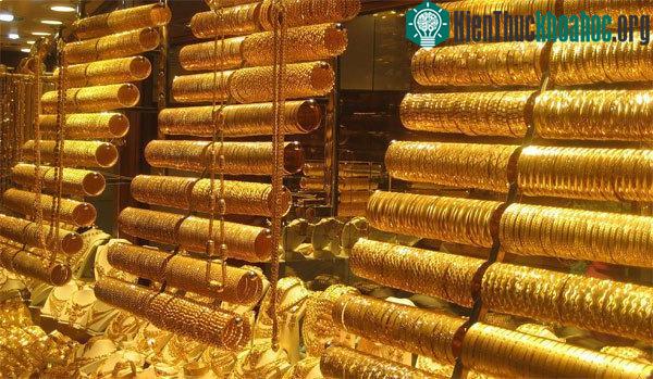 Nước này là nơi hấp dẫn để khai thác vàng nhờ chi phí tương đối rẻ.