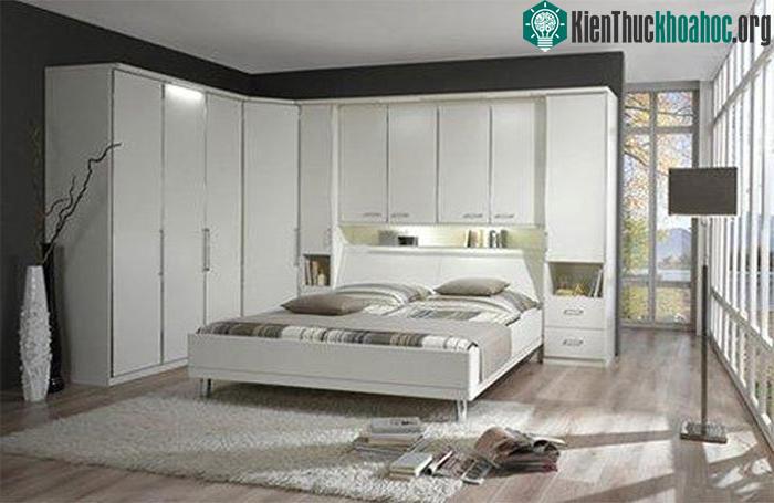 Người Nhật Bản cũng kiêng đặt đầu giường quay về hướng Bắc.
