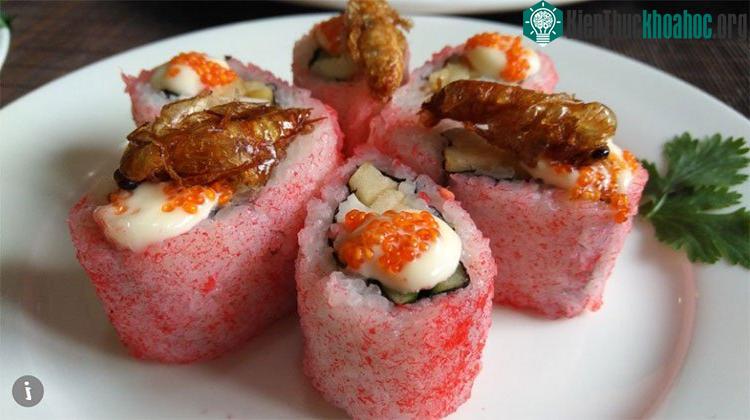 Tuy nhiên, những người tiên phong trong ngành công nghiệp sản xuất gián tin tưởng rằng họ sẽ thành công trong việc tạo dựng thị trường tiêu thụ những sản phẩm làm từ gián.