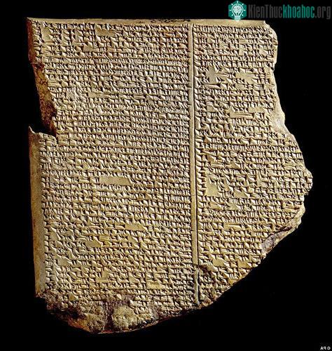Vua Ashurbanipal cũng sở hữu nhiều thư viện lớn trong thời gian trị vì.