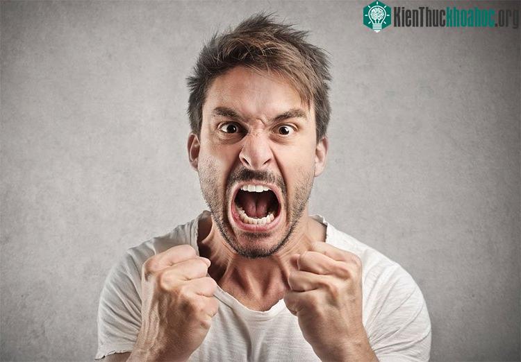 Đàn ông tỏ ra nhạy cảm hơn phụ nữ trong việc xác định chiều cao qua giọng nói.