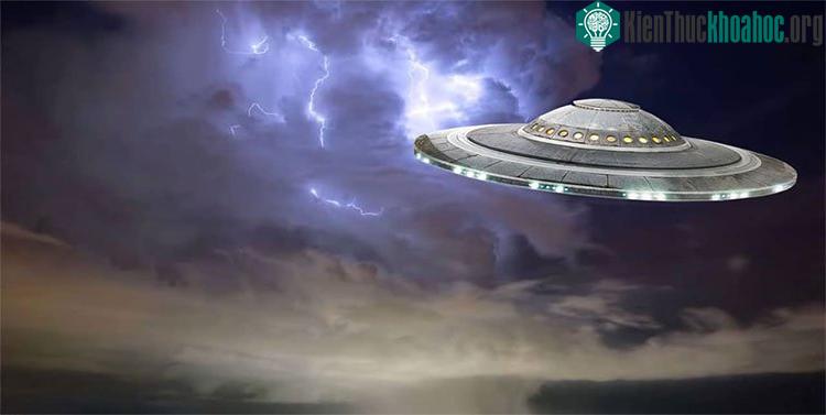 Nửa thế kỷ Anh tìm bắt UFO chế tạo siêu vũ khí vượt Nga, Trung Quốc ảnh 0