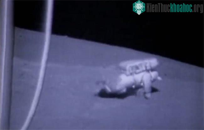 Các nhà nghiên cứu của NASA đã mô tả từng cú ngã và lý do nó xảy ra chính xác hết mức có thể.