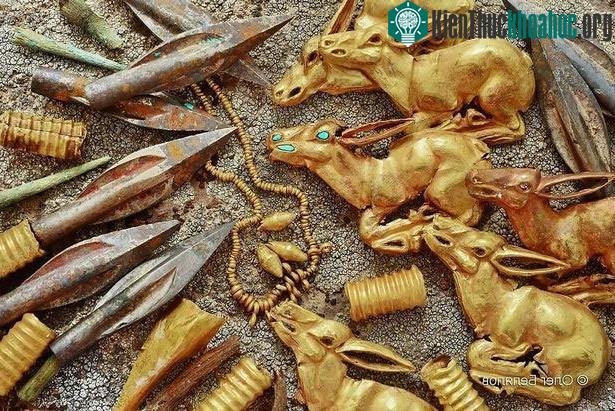 Phát hiện kho báu vô giá 2.800 tuổi trên núi ở Kazakhstan ảnh 0