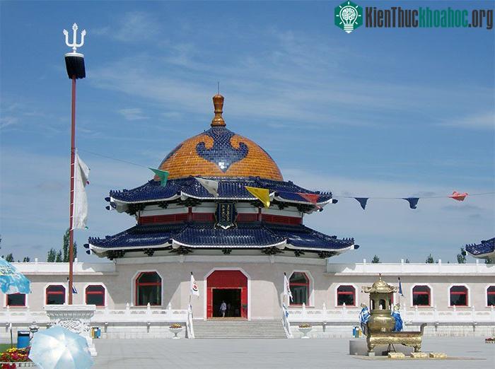 Lăng của Thành Cát Tư Hãn tại Ordos (Ngạc Nhĩ Đa Tư), Nội Mông Cổ, Trung Quốc.