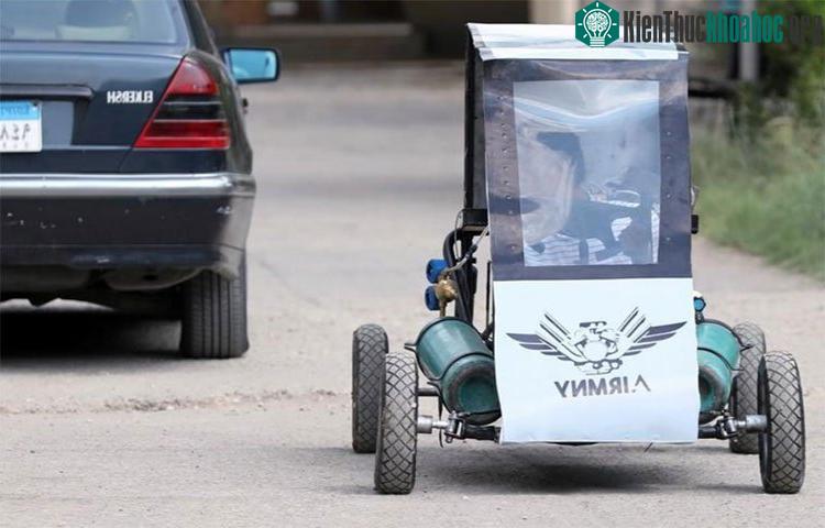 Nhóm sinh viên nói rằng, chiếc xe này có thể đạt tới vận tốc 40 cây số/ giờ