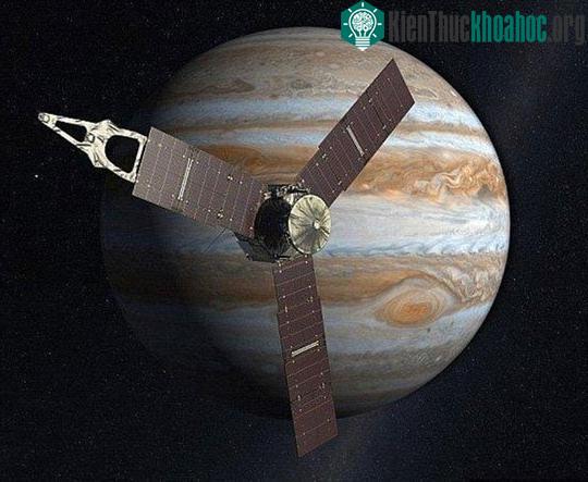 Tàu vũ trụ Juno của NASA - (ảnh: NASA).