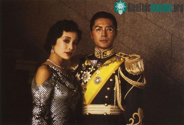 Năm 1924, Uyển Dung theo Phổ Nghi rời khỏi Tử Cấm Thành đến Thiên Tân và một lần nữa trở thành Hoàng hậu của triều đình bù nhìn Mãn Châu Quốc. (Ảnh minh họa).
