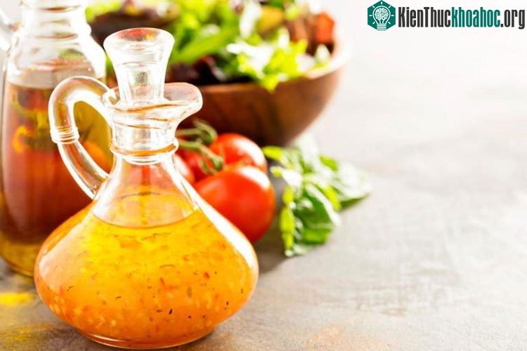 Nước chấm này chỉ có một nửa "dòng máu" Pháp thôi.