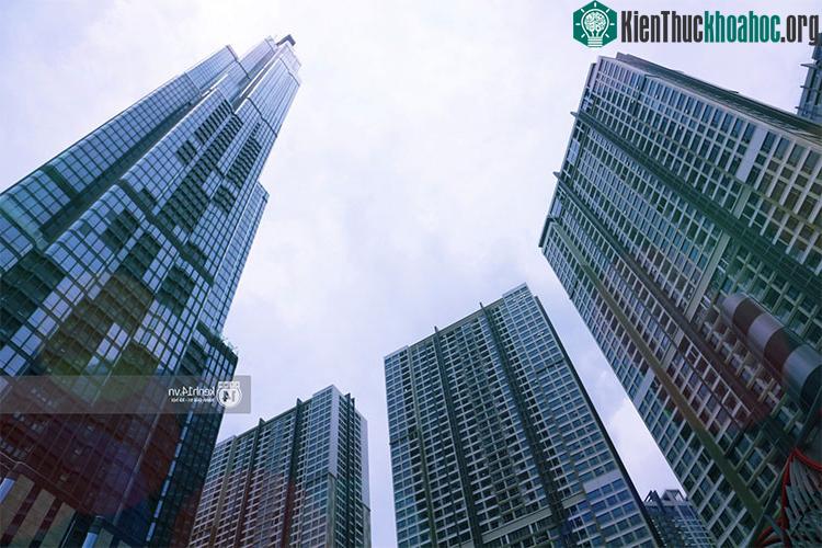 Toà nhà The Landmark 81 là công trình phức hợp có tổng diện tích sàn xây dựng lên tới 115.000m2