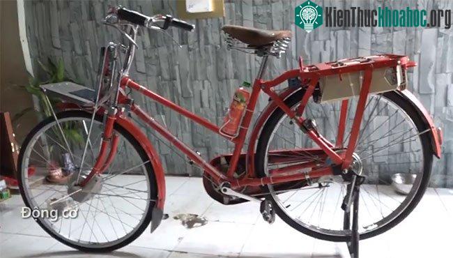 Xe đạp điện tích hợp tính năng chạy lùi.