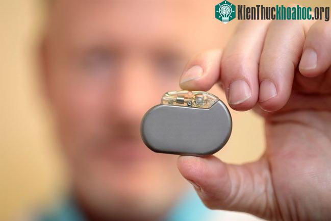 Thiết bị cấy ghép kích thích dây thần kinh phế vị