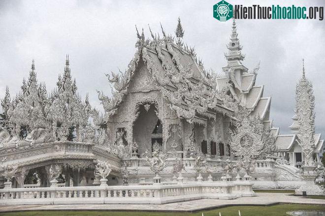 Đền Wat Rong Khun.
