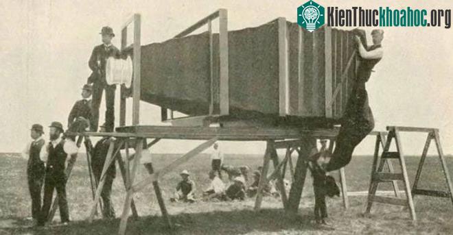 Máy ảnh lớn nhất thế giới.