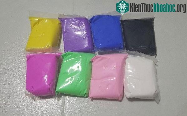 Khuyến cáo về "chất nhờn ma quái" mà nhiều học sinh mê thích ảnh 0