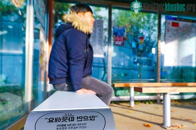 Ghế ngồi sưởi ấm tại trạm xe bus ở Hàn Quốc