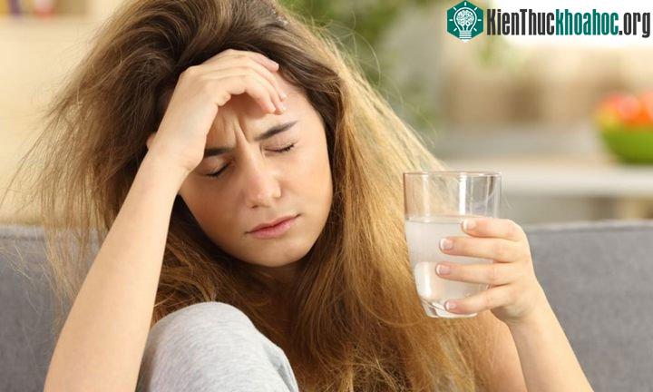 Người uống quá say bị giảm khả năng chú ý, trí nhớ và kỹ năng phối hợp nhiều hơn so với những người uống ở mức vừa phải.
