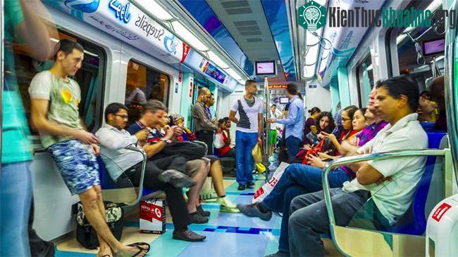 Tàu không có nhân viên kiểm tra vé.