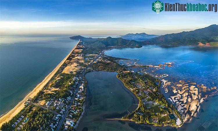 Biển Lộc Bình