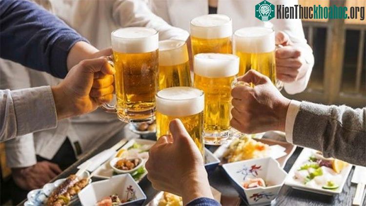 Lạm dụng rượu bia có khả năng cao mắc viêm tụy cấp.