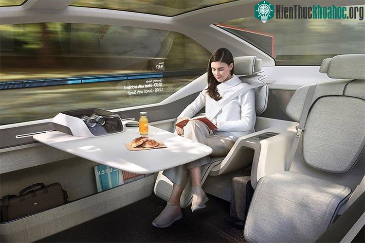 Buổi sáng thức dậy, không gian bên trong xe sẽ trở thành phòng khách sang trọng