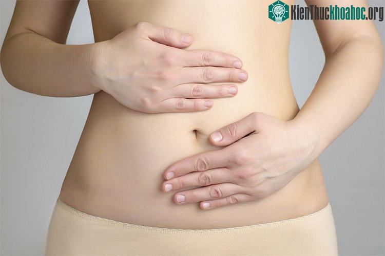 Sau phẫu thuật, người bệnh có thể sẽ cảm thấy hơi đau ở vết rạch. Để giảm bớt khó chịu, bác sĩ sẽ chỉ định sử dụng thuốc giảm đau.