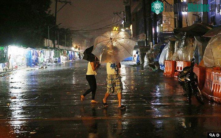 Hơn 5.000 người đã được sơ tán khỏi các khu vực ven biển ở tỉnh Isabela.