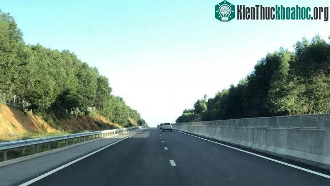 Các ý kiến thành viên Hội đồng cơ bản đồng thuận tổ chức khai thác thông xe kỹ thuật vào 2/9