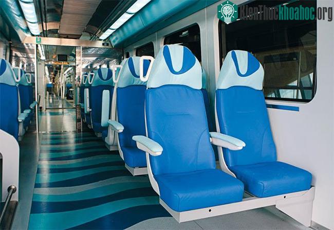 Cabin hạng Gold nằm ở đầu hoặc cuối tàu, tùy vào hướng đi.