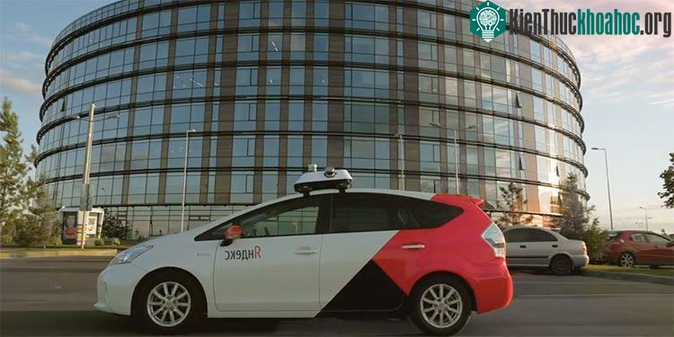 Taxi không người lái do hãng Yandex sản xuất