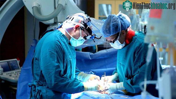 Phẫu thuật trong điều trị ung thư đường mật.