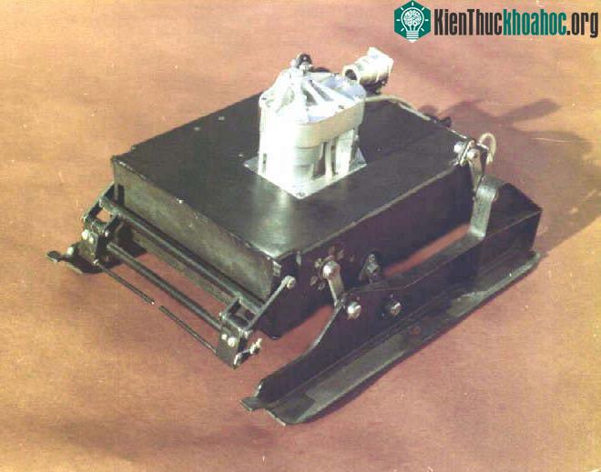 Tàu tự hành Prop-M.​