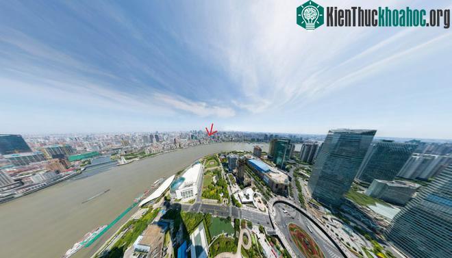Xa hết cỡ thì... chịu, chỉ biết là "ông chú phơi quần áo" đang ẩn khuất đâu đó trong góc này thôi.