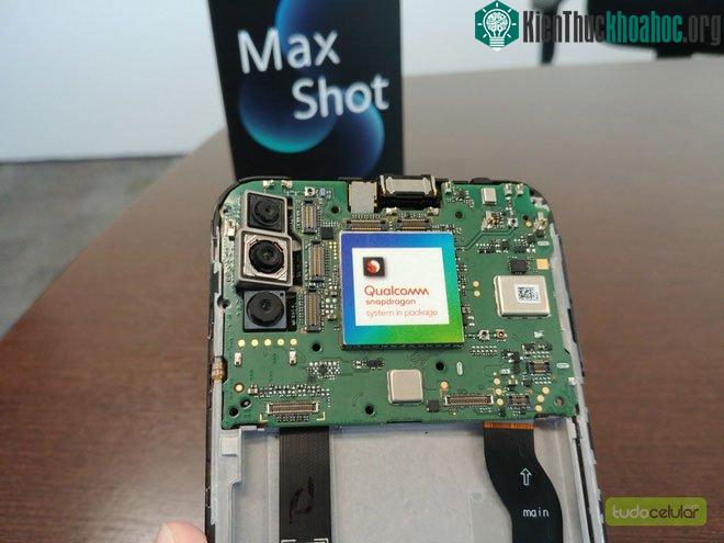 Snapdragon System-in-package (SiP).