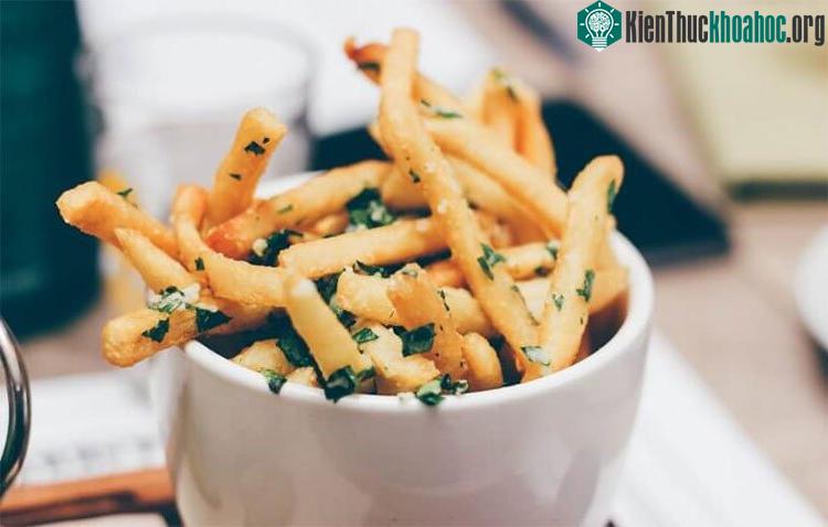 Nếu ngửi khoai tây chiên từ hai phút trở lên, cơn thèm ăn sẽ giảm xuống đáng kể.