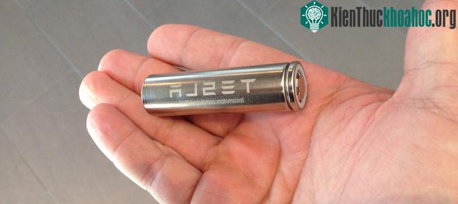 Pin mới của Tesla sạc và xả đều nhanh hơn, tuổi thọ cao hơn mà giá thành lại giảm xuống.
