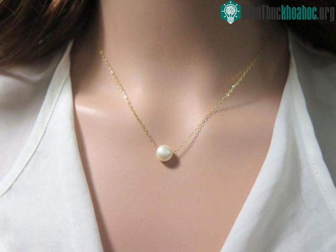 Trang sức ngọc trai giúp người đeo cân bằng cảm xúc. (Ảnh: Viyoli Jewelry Designs).