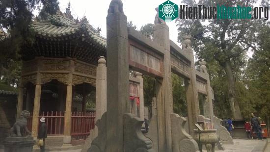 Vì sao mộ Võ Thánh Quan Vũ đời đời không bị ai xâm phạm? ảnh 1