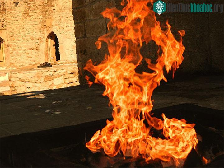 Ngọn lửa này đã cháy suốt từ thời cổ đại.