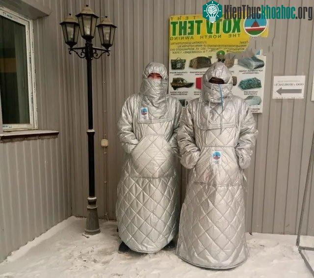 Loại áo khoác dành cho cư dân sống ở ngôi làng lạnh nhất thế giới – Yakutia, Nga.