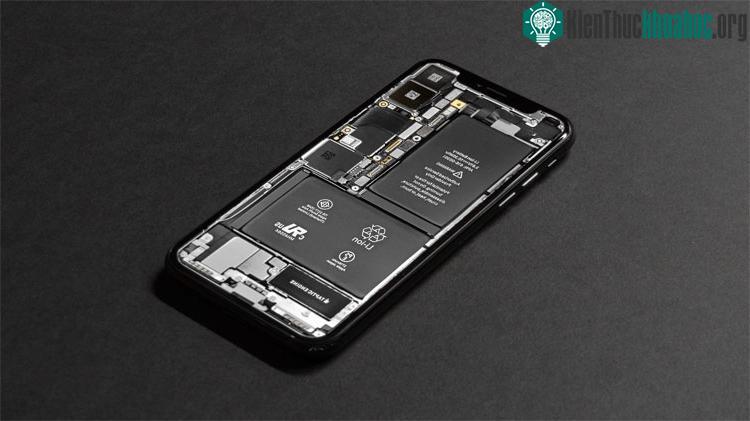 Việc phát triển pin đã tụt lại phía sau