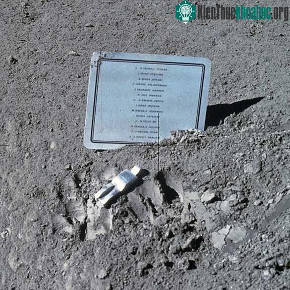 Cách đặc biệt để NASA tưởng niệm các phi hành gia đã khuất trên Mặt Trăng ảnh 0