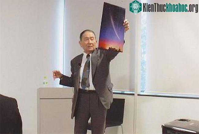 Nhà thiên văn học Tsutomu Seki.