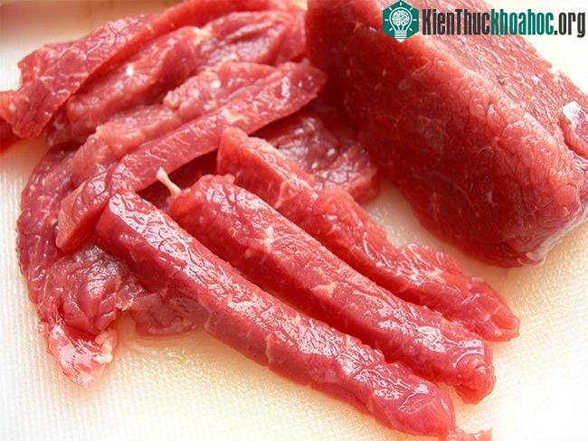 Hầu hết những người thích thịt sống thường có xu hướng phóng đại giá trị dinh dưỡng của thịt.