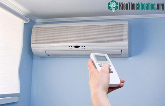 Lưu ý khi máy lạnh có khói trắng.