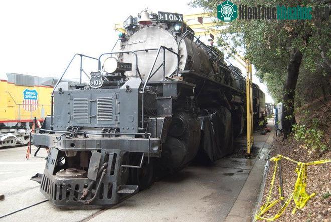 Được mệnh danh là Big Boy, UP4014 nằm trong số 25 động cơ khổng lồ được công ty American Locomotive Company (Alco)