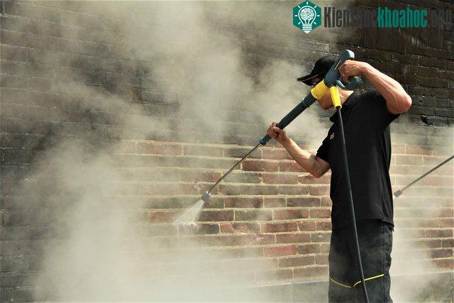 Hệ thống gia nhiệt này có thể tạo ra hơi nước với nhiệt độ tối đa khoảng 100°C,