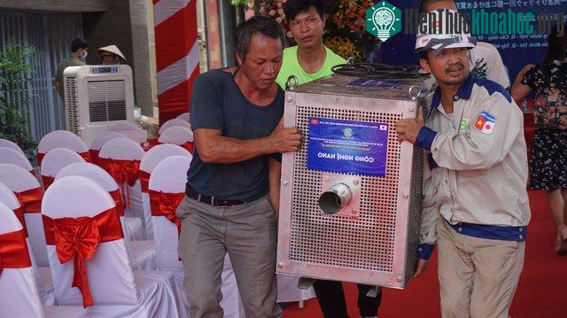 Những chiếc máy với thiết kế khá đơn giản và nhỏ gọn